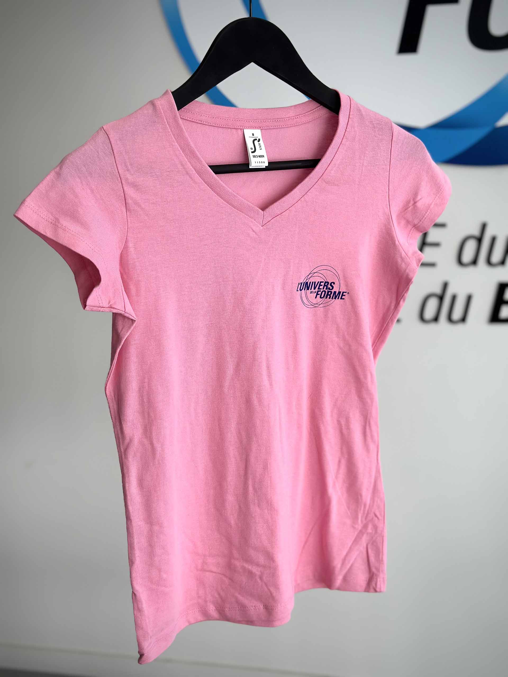 t-shirt-femme-coupe-cintree
